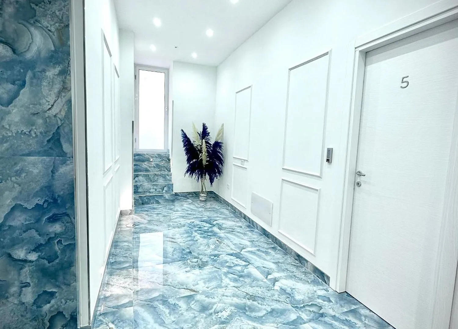 Marvit Central Luxury Νάπολη 0*,