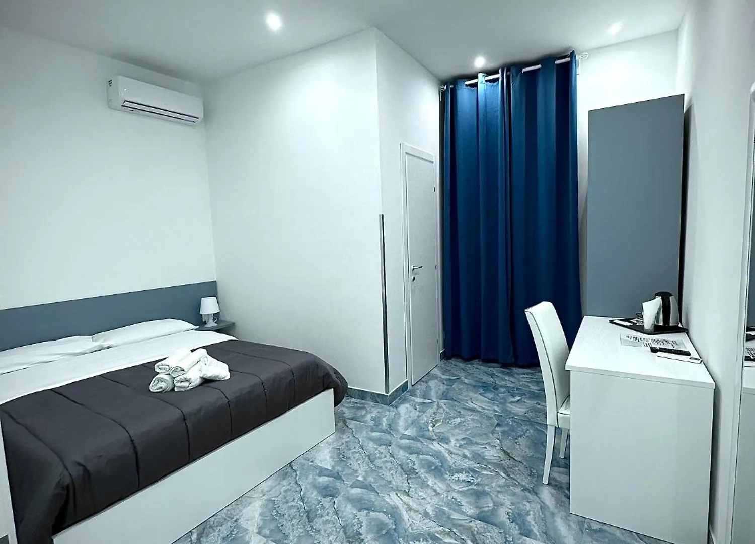 Πανσιόν Marvit Central Luxury Νάπολη