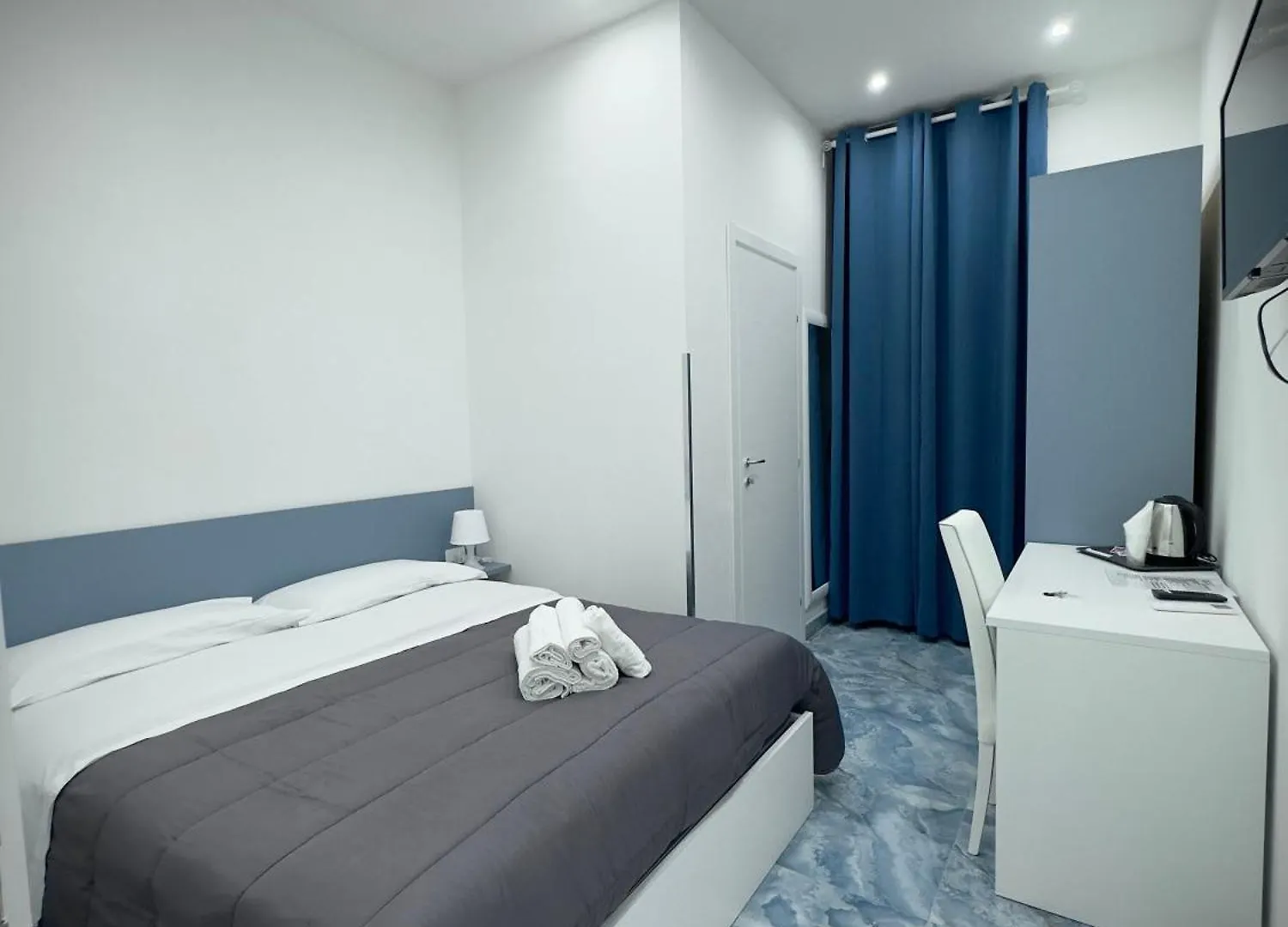 Marvit Central Luxury Naples